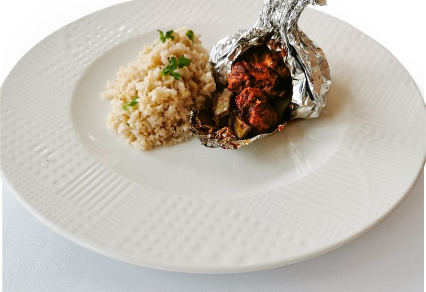 Mixiote di pollo con nopales