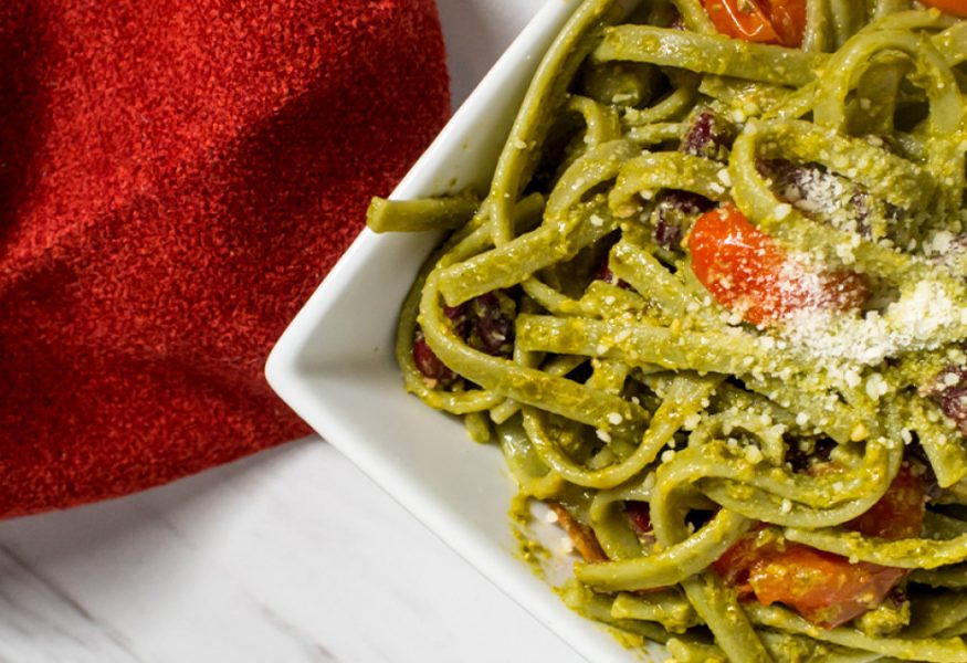 Pasta al pesto di erbe aromatiche