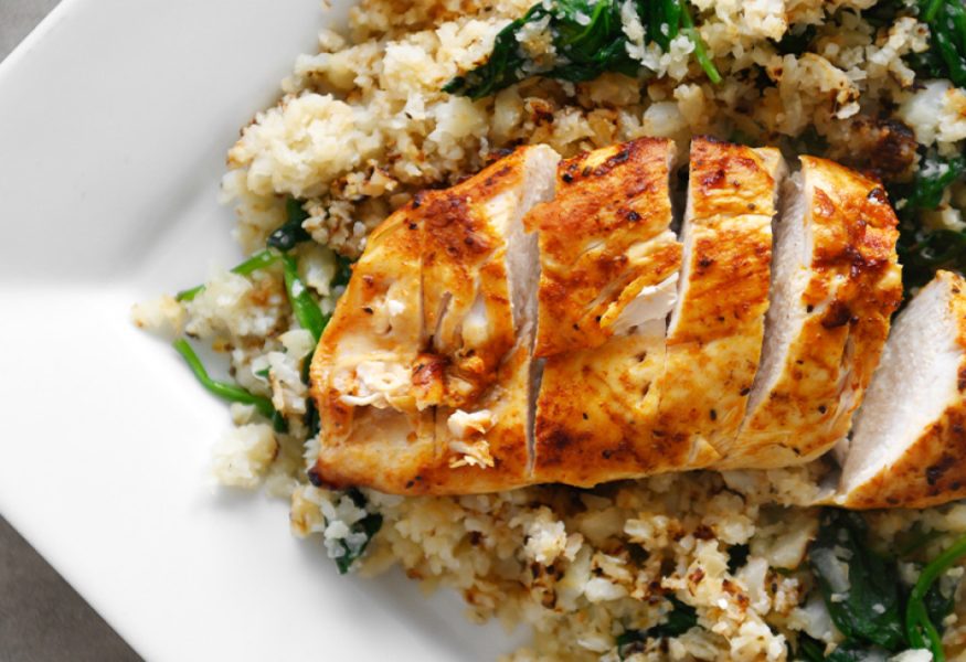 Petto di tacchino arrosto alle nocciole