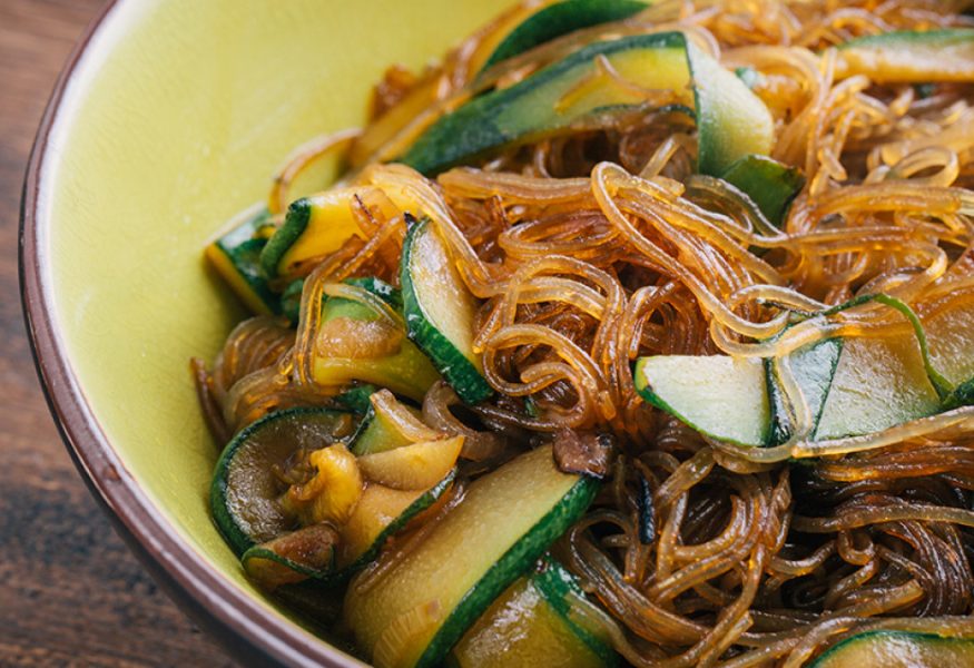 Spaghetti di soia con verdure