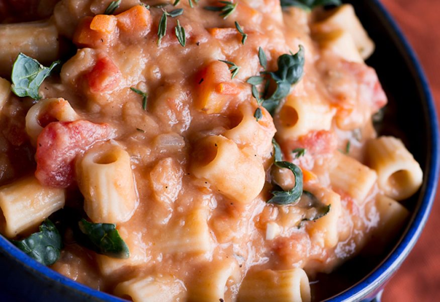 Zuppa di pasta mista e lenticchie